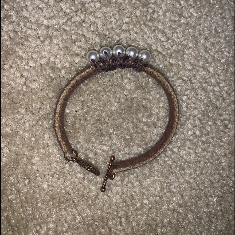 brown bracelet with pearls